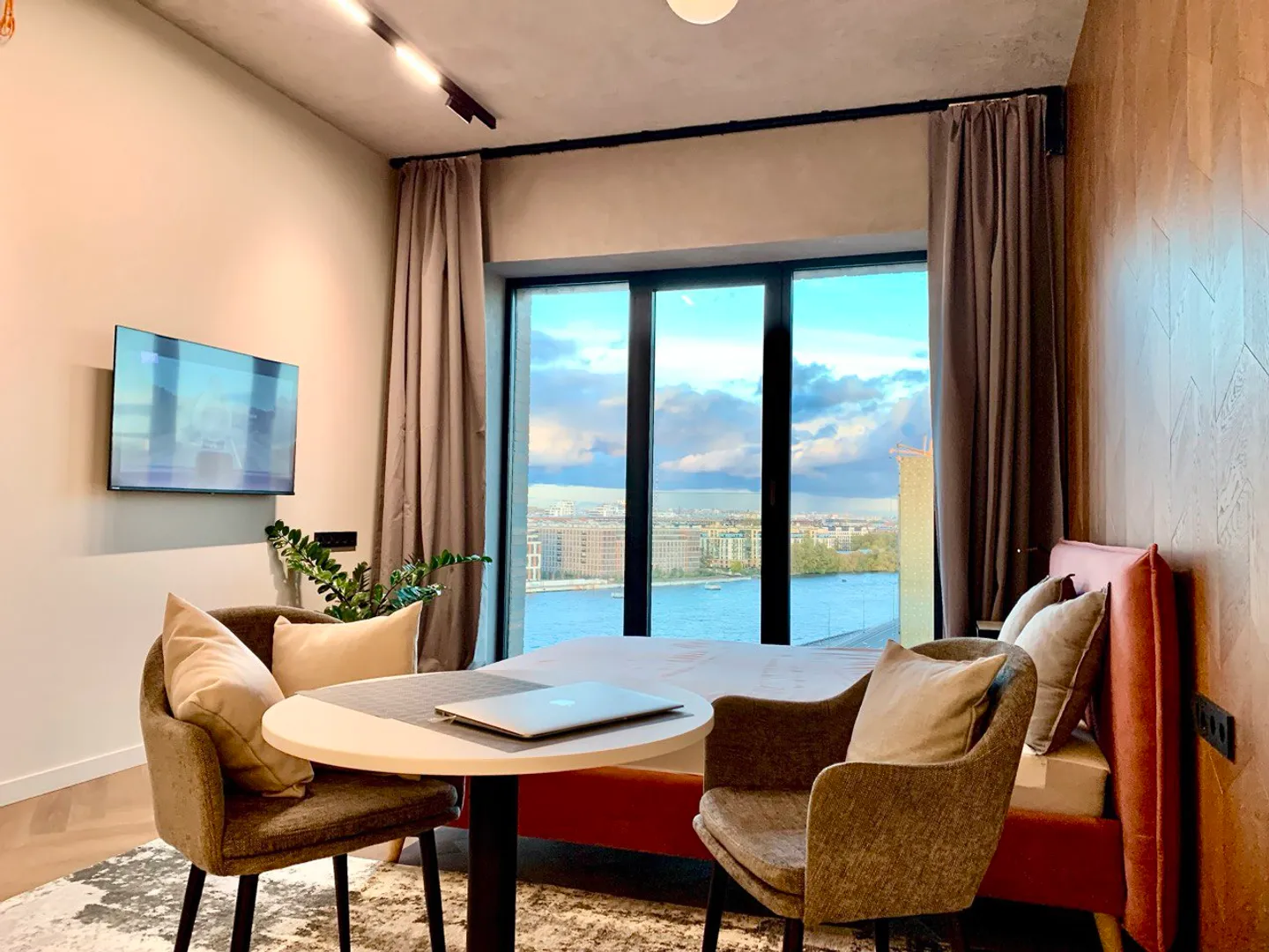 фото Panoramic Neva View Deluxe 11 …