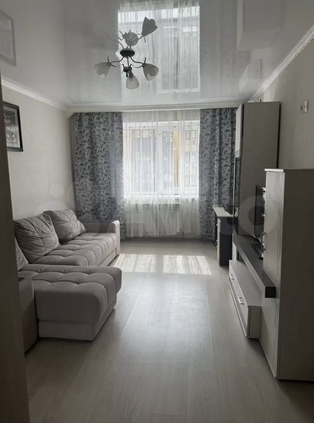 фото 1-к. квартира, 40 м², 3/6 эт.