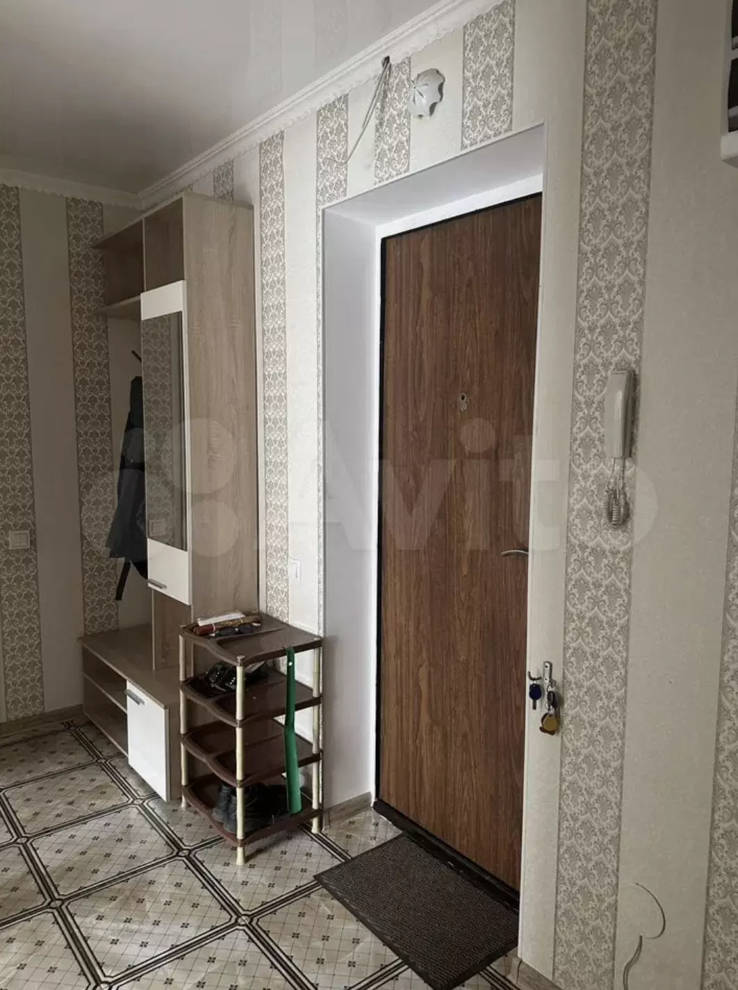 фото 1-к. квартира, 40 м², 3/6 эт.