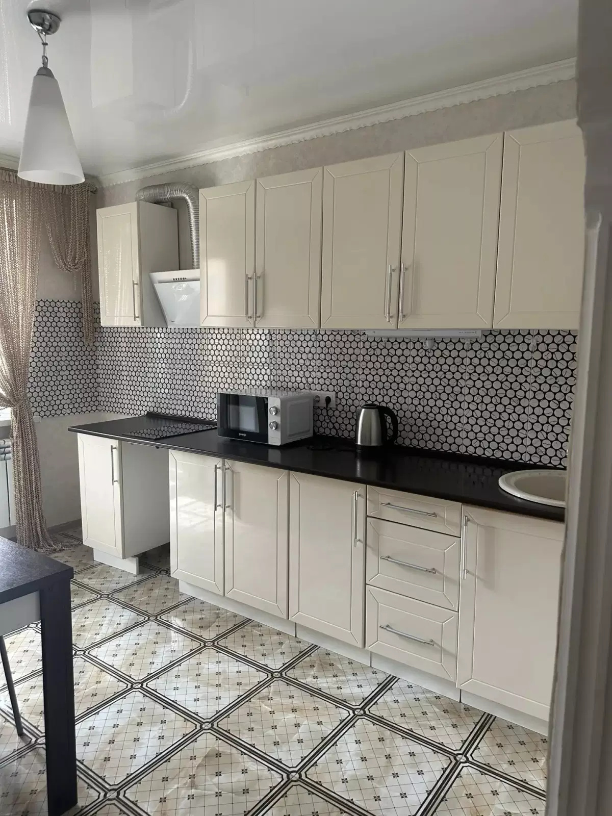 фото 1-к. квартира, 40 м², 3/6 эт.