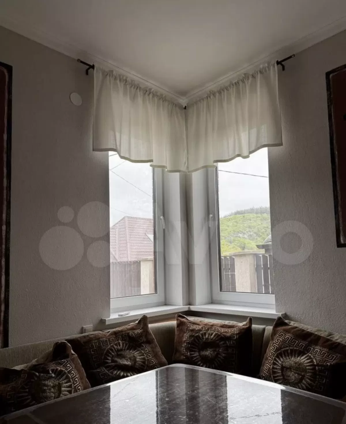 фото Комната 39 м² в 5-к., 3/3 эт.