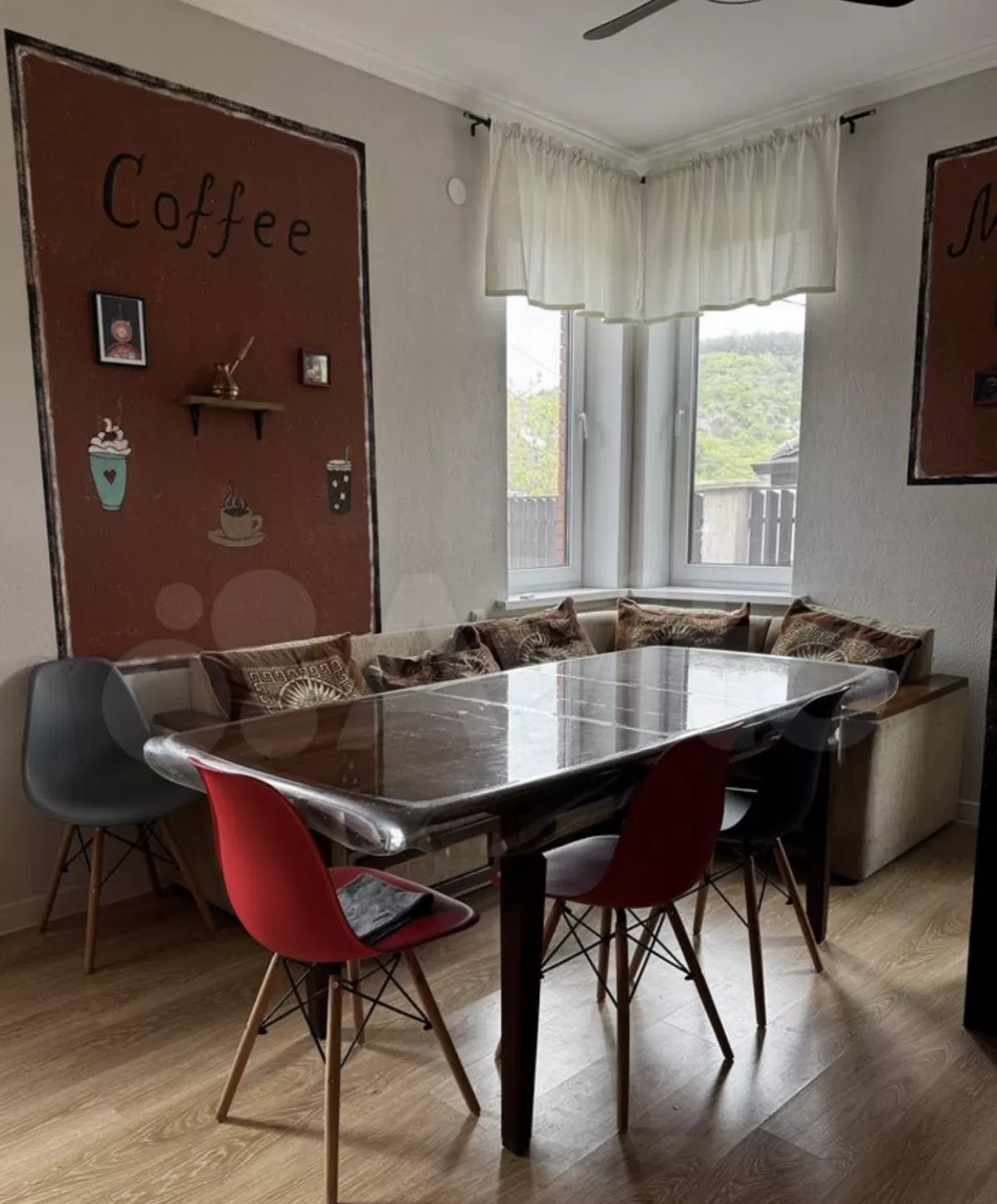 фото Комната 39 м² в 5-к., 3/3 эт.