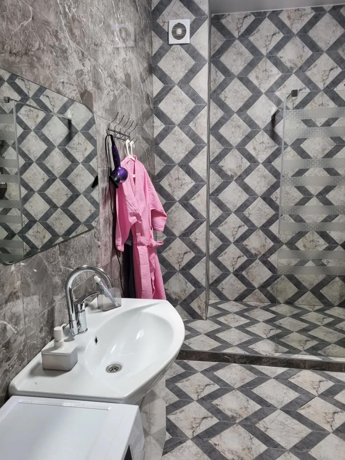 фото Квартира-студия, 45 м², 2 кров…