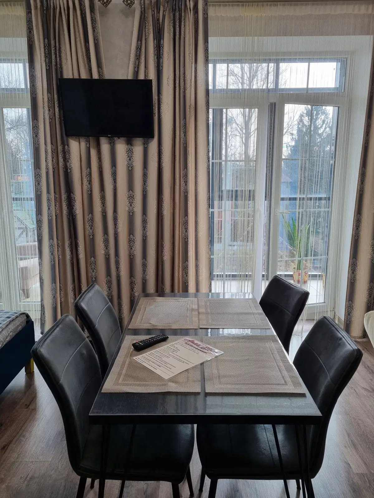 фото Квартира-студия, 45 м², 2 кров…